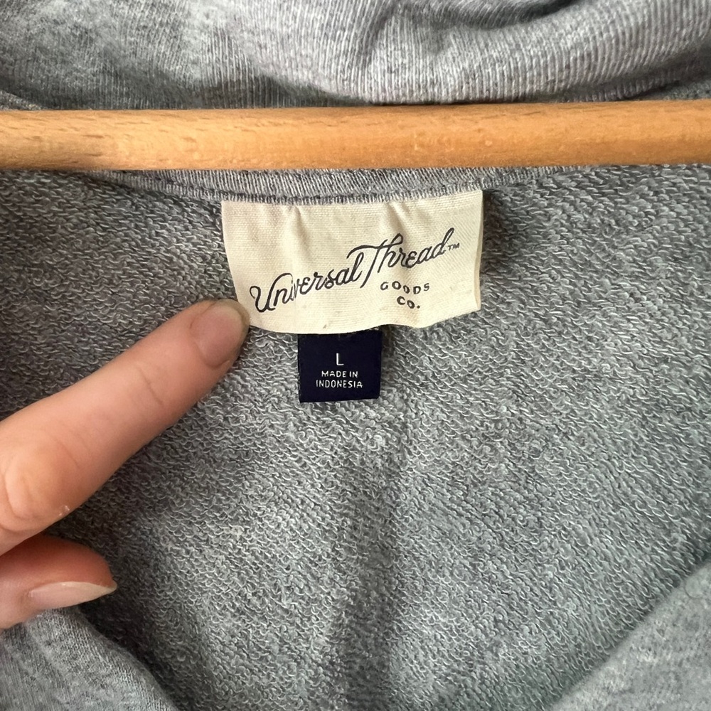 Universal Threads Lounge Set - Picture 3 of 8
